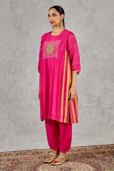 Buy_Shivani Bhargava_Pink Chanderi, Cotton, Organza Embroidery, Piping, Block Print And Hand Kurta Set 