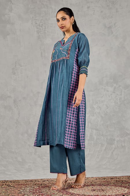Shivani Bhargava_Blue Chanderi Embroidery, Metallic Thread Split V-neck Block Print And Hand Kurta _Online_at_Aza_Fashions