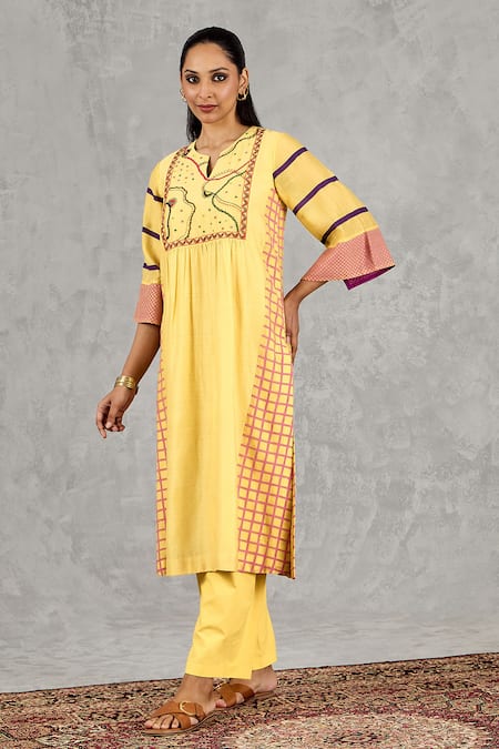 Shivani Bhargava_Yellow Chanderi Embroidery Split V-neck Block Print And Hand Kurta _at_Aza_Fashions