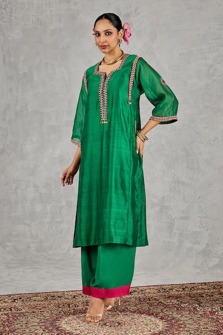 Buy_Shivani Bhargava_Emerald Green Chanderi, Satin, Silk Embroidery, Metallic Hand Kurta With Pant 