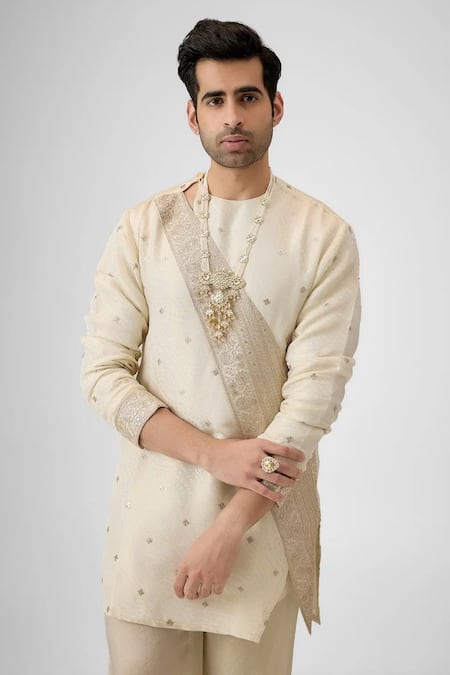 Buy_Mukti And Kavith Casa_Cream Jacquard Embroidery, Sequins Radiance Kurta Set _Online_at_Aza_Fashions
