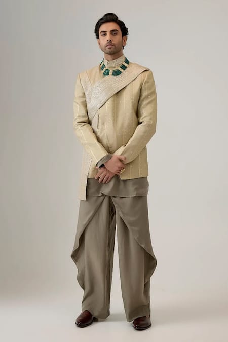 Mukti And Kavith Casa The Golden Mirage Bandhgala Set 