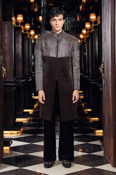 Mukti And Kavith Casa Embellished Sherwani & Pant Set 