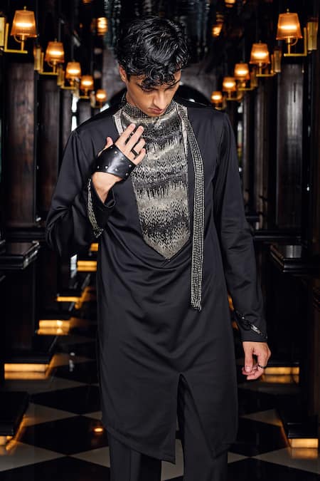 Buy_Mukti And Kavith Casa_Black Crepe Beads, Metallic Thread Midnight Embroidered Kurta And Palazzo Set _Online_at_Aza_Fashions