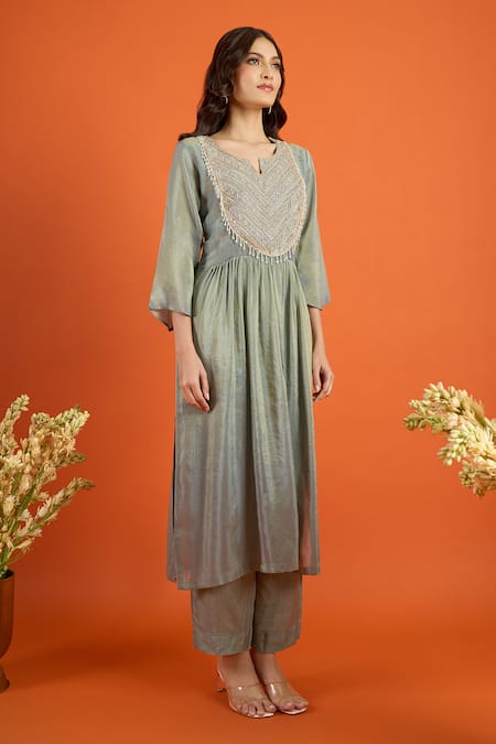 Naintara Bajaj_Grey Organza Embroidery, Beads Split V-neck Yoke Anarkali With Pant _at_Aza_Fashions