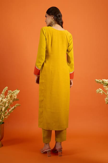 Naintara Bajaj Kurta Set With Printed Dupatta 