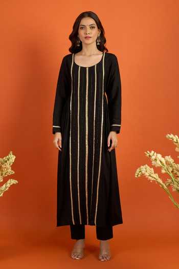 Buy_Khwaab By Sanjana Lakhani_Black Chiffon Embroidery Round Neck Side Gathered Kurta With Pant _Online_at_Aza_Fashions