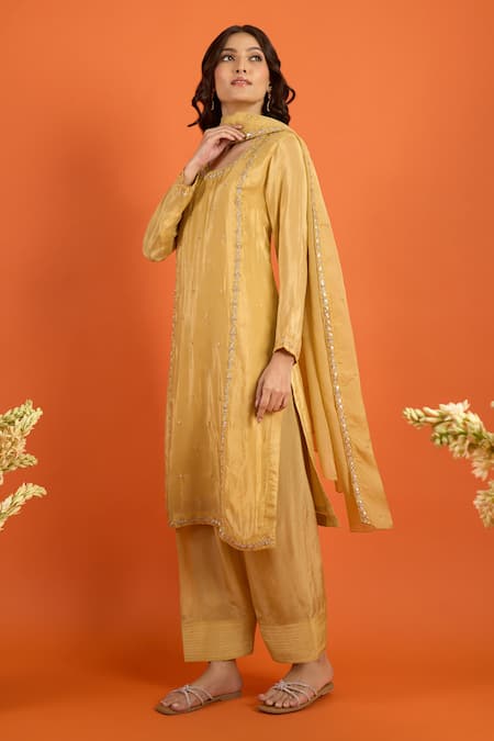 Buy_Naintara Bajaj_Yellow Satin, Silk Embroidery Round Neck Hand Straight Kurta Set 
