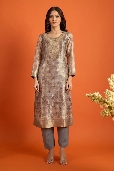 Naintara Bajaj_Brown Organza, Jacquard Embroidery, Zari, Foil Butti Pattern Straight Kurta Set _at_Aza_Fashions