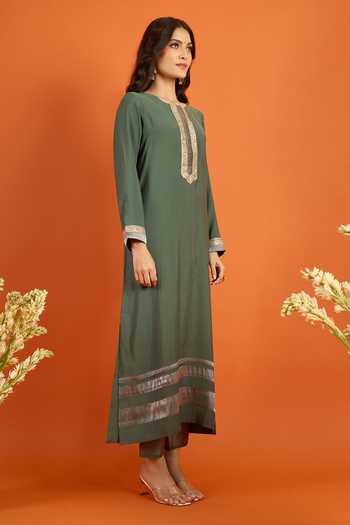 Khwaab By Sanjana Lakhani_Green Chiffon Embroidery Round Neck, Straight Kurta Set With Printed Dupatta _at_Aza_Fashions