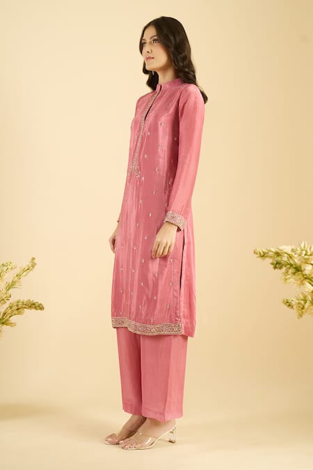Naintara Bajaj Pink Satin, Silk Embroidery, Sequins Mandarin Collar Scatter Kurta Set at Aza Fashions Naintara Bajaj_Pink Satin, Silk Embroidery, Sequins Mandarin Collar Scatter Kurta Set _at_Aza_Fashions