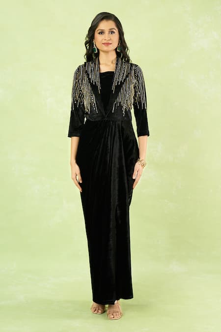 Buy_Samyukta Singhania_Black Velvet Embroidery, Buckles Square Neck Hand Gown With Belt 