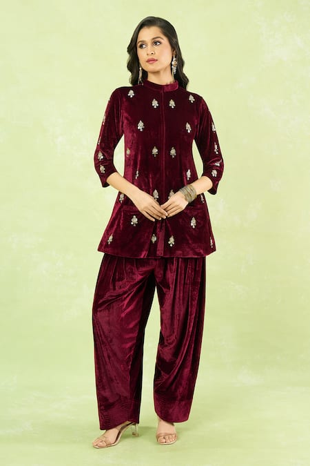 Samyukta Singhania Velvet Hand Embroidered Kurta & Farshi Salwar Set 