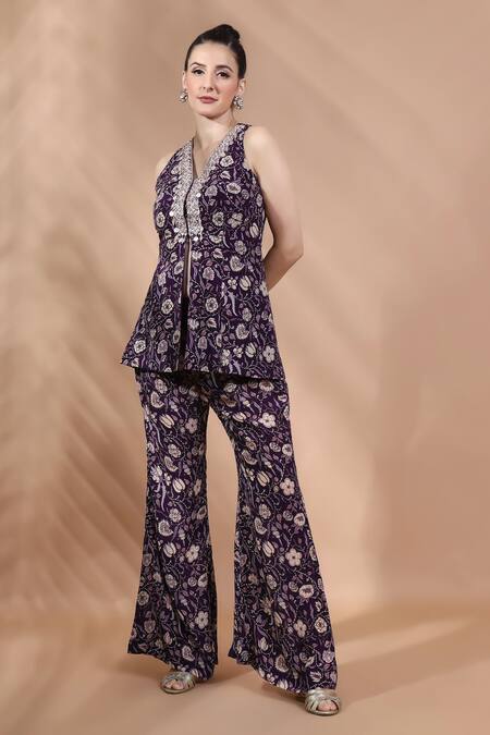 Shreya J Label_Purple Crepe Embroidery, Sequins V-neck Floral Hand Kurta Set _Online_at_Aza_Fashions