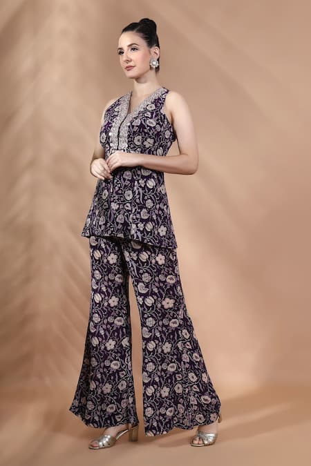 Buy_Shreya J Label_Purple Crepe Embroidery, Sequins V-neck Floral Hand Kurta Set _Online_at_Aza_Fashions