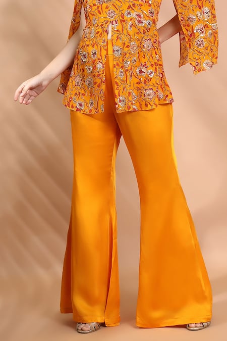 Shreya J Label_Yellow Crepe Embroidery, Sequins, Stones Floral Hand Embellished Kurta Set _Online_at_Aza_Fashions