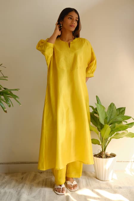 Juanita By Shubhda Pintuck Detail Chanderi Kurta & Pant Set 