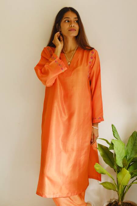 Shop_Juanita By Shubhda_Orange Silk, Cotton Embroidery, Zari Split V-neck Resham Kurta And Pant Set _Online_at_Aza_Fashions