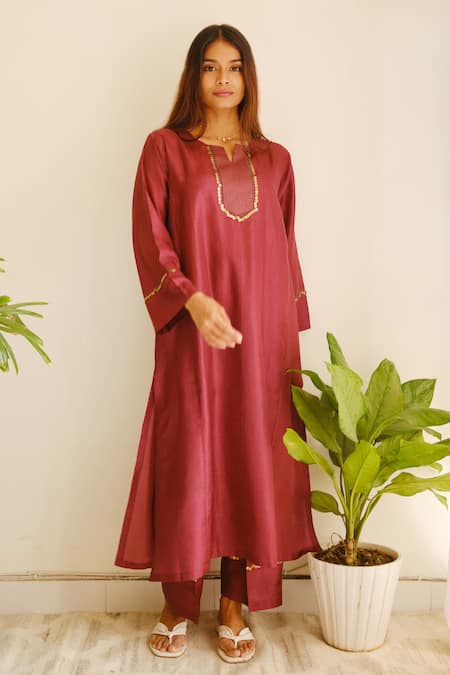 Shop_Juanita By Shubhda_Wine Chanderi, Cotton Sequins, Embroidery Split And Resham Kurta & Pant Set 