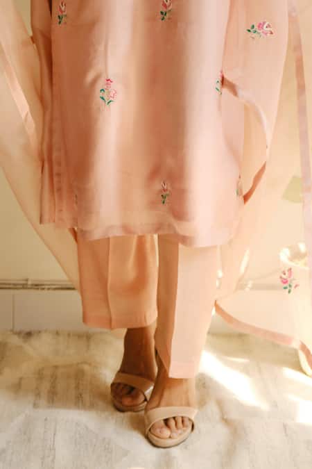 Juanita By Shubhda_Pink Chanderi, Cotton Embroidery, Zari V-neck Kurta Set _Online_at_Aza_Fashions
