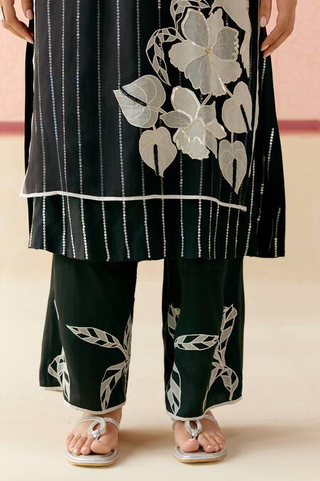 Shop I Am Design White Silk Organza Applique, Embroidery, Sequins, Rose Ombre Layered Kurta Set Online at Aza Fashions Shop_I Am Design_White Silk Organza Applique, Embroidery, Sequins, Rose Ombre Layered Kurta Set _Online_at_Aza_Fashions