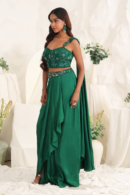 Meenagurnam_Emerald Green Net Sequins, Embroidery Sweetheart Embellished Blouse And Skirt Set _Online_at_Aza_Fashions