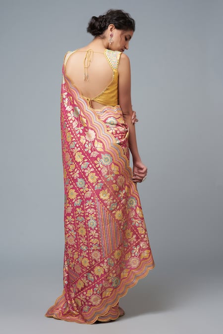 I Am Design Floral Print Saree With Blouse 