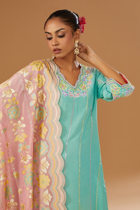 Buy_I Am Design_Green Silk Embroidery, Mirrors, Sequins, Foil Stripe And Flower Kurta Set _Online_at_Aza_Fashions