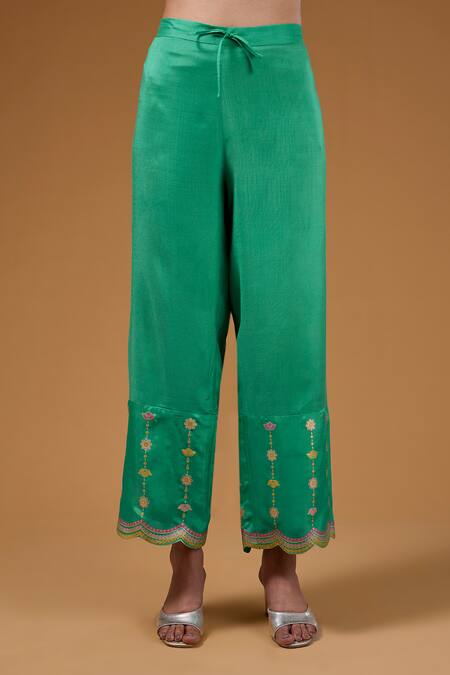 I Am Design_Green Silk Foil Printing, Zari Round Neck Flora And Scallop Kurta Set _at_Aza_Fashions