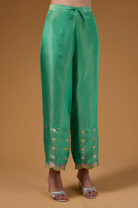 I Am Design_Green Silk Foil Printing V-neck Flower And Scallop Kurta Set _Online_at_Aza_Fashions