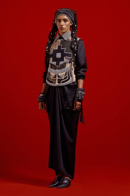 Aseem Kapoor_Black Silk Collared Aara Embroidred Skirt Set _Online_at_Aza_Fashions