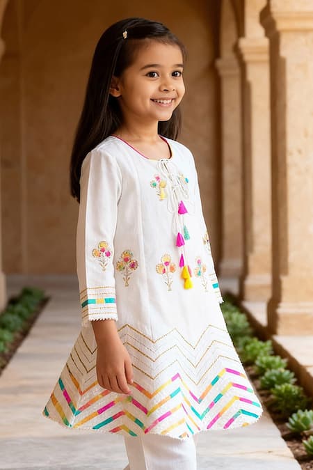 Fayon Kids_White Cotton Embroidery, Tassels Kurta And Churidar Set _Online_at_Aza_Fashions