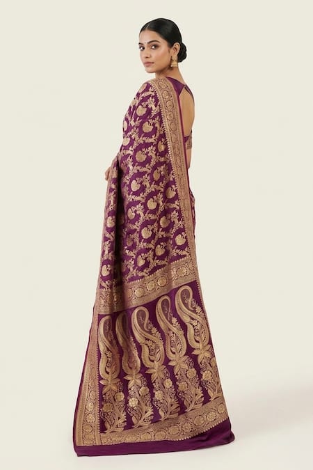 Naaritva India Floral Vine Woven Saree With Running Blouse 