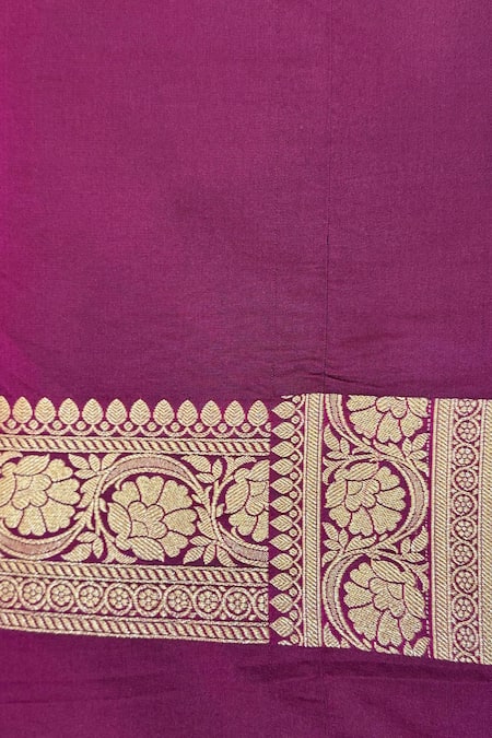 Buy_Naaritva India_Wine Silk Zari, Embroidery Floral Woven Saree With Running Blouse 