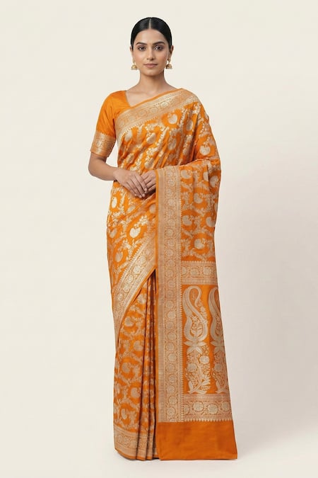 Naaritva India Floral Butta Woven Saree With Running Blouse 