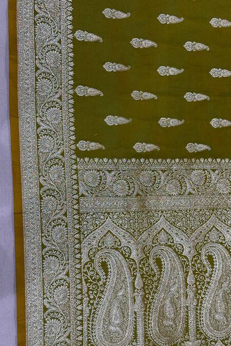 Naaritva India_Green Silk Zari, Embroidery Paisley Woven Saree With Running Blouse _at_Aza_Fashions