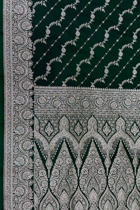 Buy_Naaritva India_Green Silk Zari Stripe Woven Saree With Running Blouse 