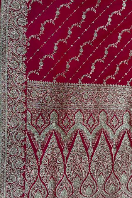 Buy_Naaritva India_Red Silk Zari, Embroidery Florette Woven Saree With Running Blouse _Online_at_Aza_Fashions