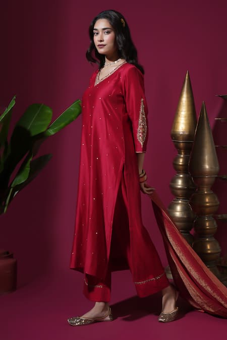 Komal Shah_Red Chanderi, Shantoon, Tissue Asopalav Leaf Hand Kurta Pant Dupatta _Online_at_Aza_Fashions