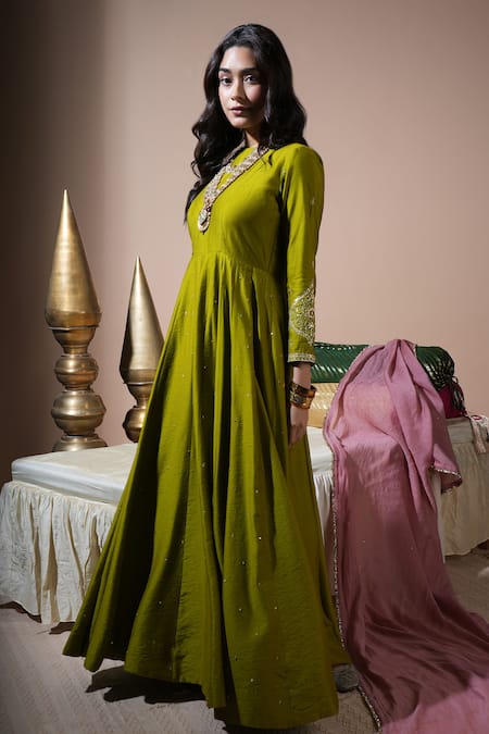 Shop Komal Shah Green Chanderi Embroidery, Sequins, Metallic Paan Motif Hand Anarkali Set Online at Aza Fashions Shop_Komal Shah_Green Chanderi Embroidery, Sequins, Metallic Paan Motif Hand Anarkali Set _Online_at_Aza_Fashions