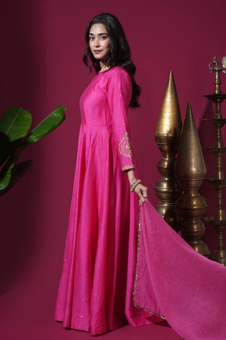 Buy Komal Shah Pink Chanderi Embroidery, Sequins Round Neck Paan Motif Anarkali And Dupatta Set Online at Aza Fashions Buy_Komal Shah_Pink Chanderi Embroidery, Sequins Round Neck Paan Motif Anarkali And Dupatta Set _Online_at_Aza_Fashions