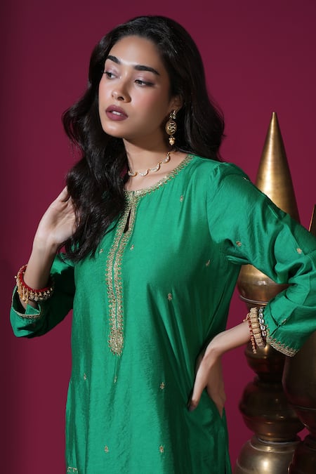 Komal Shah Green Chanderi, Organza Embroidery, Zari, Gota Patti, Hand Kurta Palazzo Set Online at Aza Fashions Komal Shah_Green Chanderi, Organza Embroidery, Zari, Gota Patti, Hand Kurta Palazzo Set _Online_at_Aza_Fashions