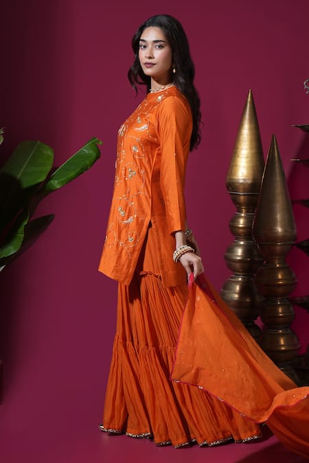 Komal Shah_Orange Chanderi, Shantoon, Georgette Embroidery, Floral Jaal Kurta Garara Set _Online_at_Aza_Fashions