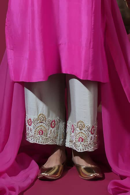 Buy_Komal Shah_Pink Dupion, Chanderi, Organza Embroidery Round Neck Straight Kurta Set _Online_at_Aza_Fashions