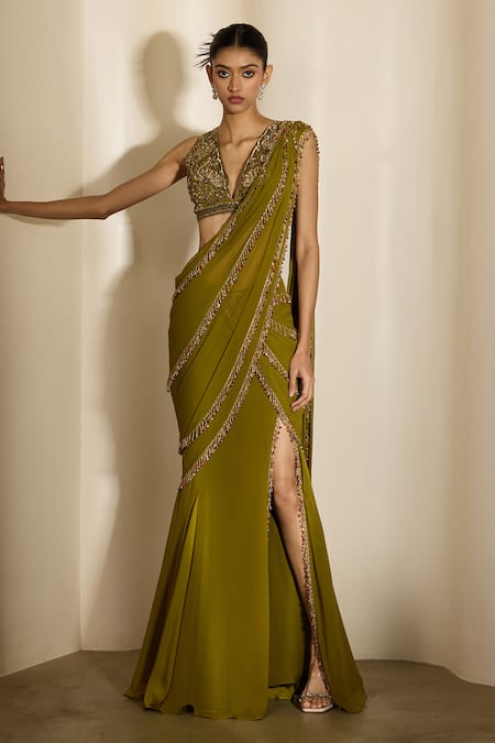 Shloka Khialani Reya Tassel Embroidered Pre-Draped Saree & Blouse 