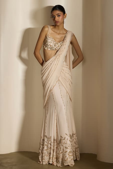 Shloka Khialani Arla Hand Embellished Fan Flowers Pre-Draped Saree & Blouse 