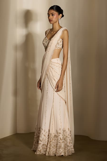 Shloka Khialani_Cream Georgette, Net Arla Hand Embellished Fan Flowers Pre-draped Saree And Blouse _Online_at_Aza_Fashions