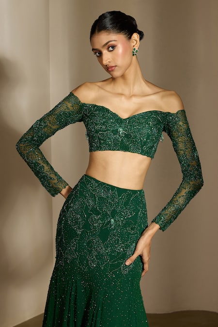 Shloka Khialani_Emerald Green Georgette, Net Capri Abstract Floral Hand Lehenga Top Set _Online_at_Aza_Fashions