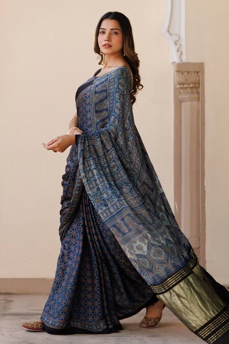 Buy_Geroo Jaipur_Blue Modal, Silk Zari, Tassels Block Printed Saree With Unstitched Blouse Piece 