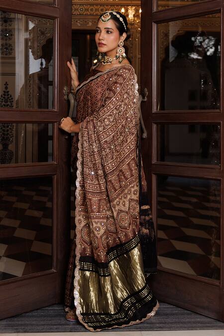 Geroo Jaipur_Beige Modal, Silk Zari, Mandala Pattern Saree With Unstitched Blouse Piece _Online_at_Aza_Fashions